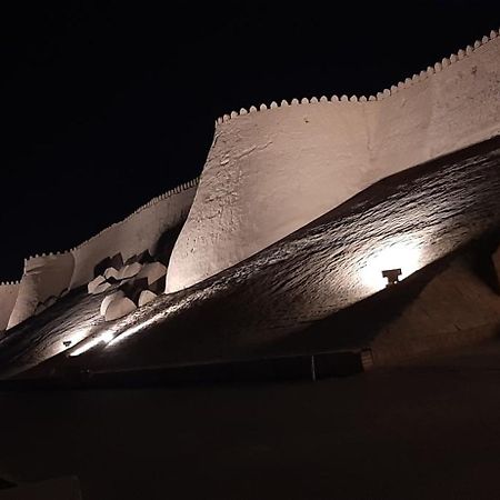 Doppi Hotel Khiva Buitenkant foto