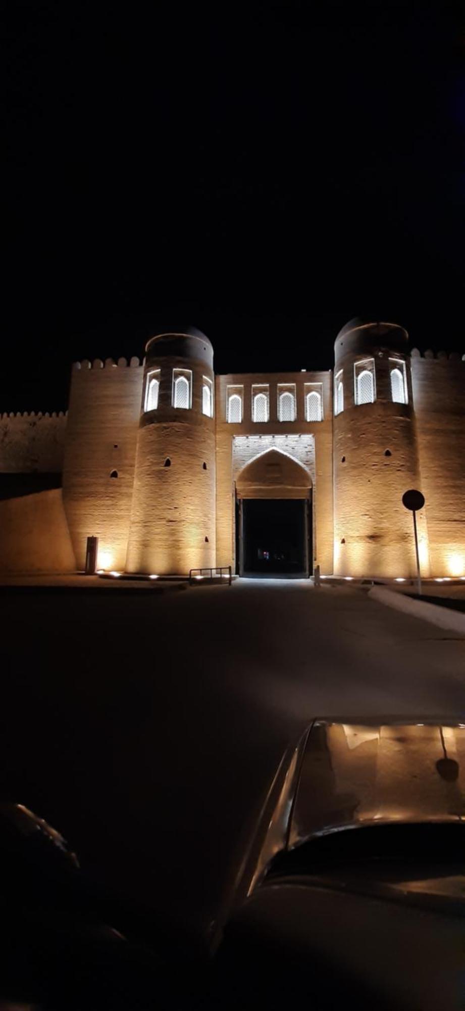 Doppi Hotel Khiva Buitenkant foto