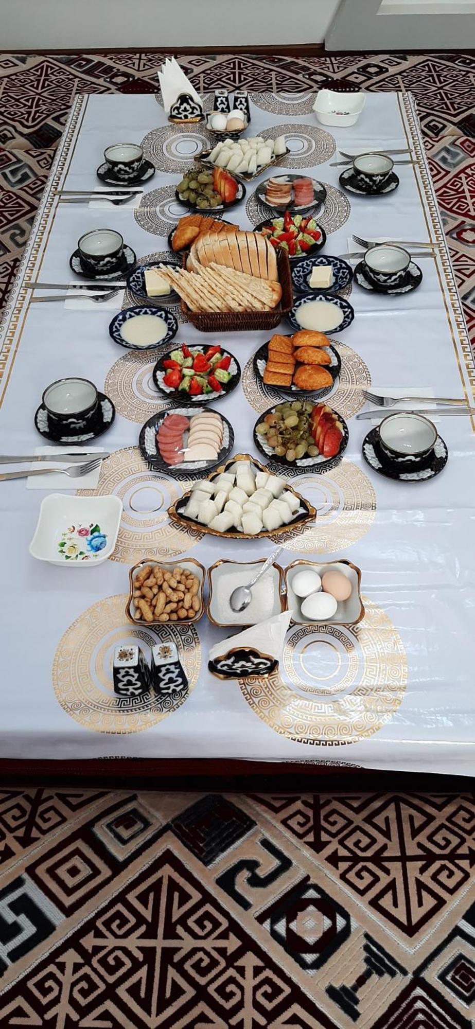 Doppi Hotel Khiva Buitenkant foto